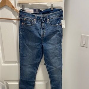 GAP Women's Classic Blue Skinny Jeans